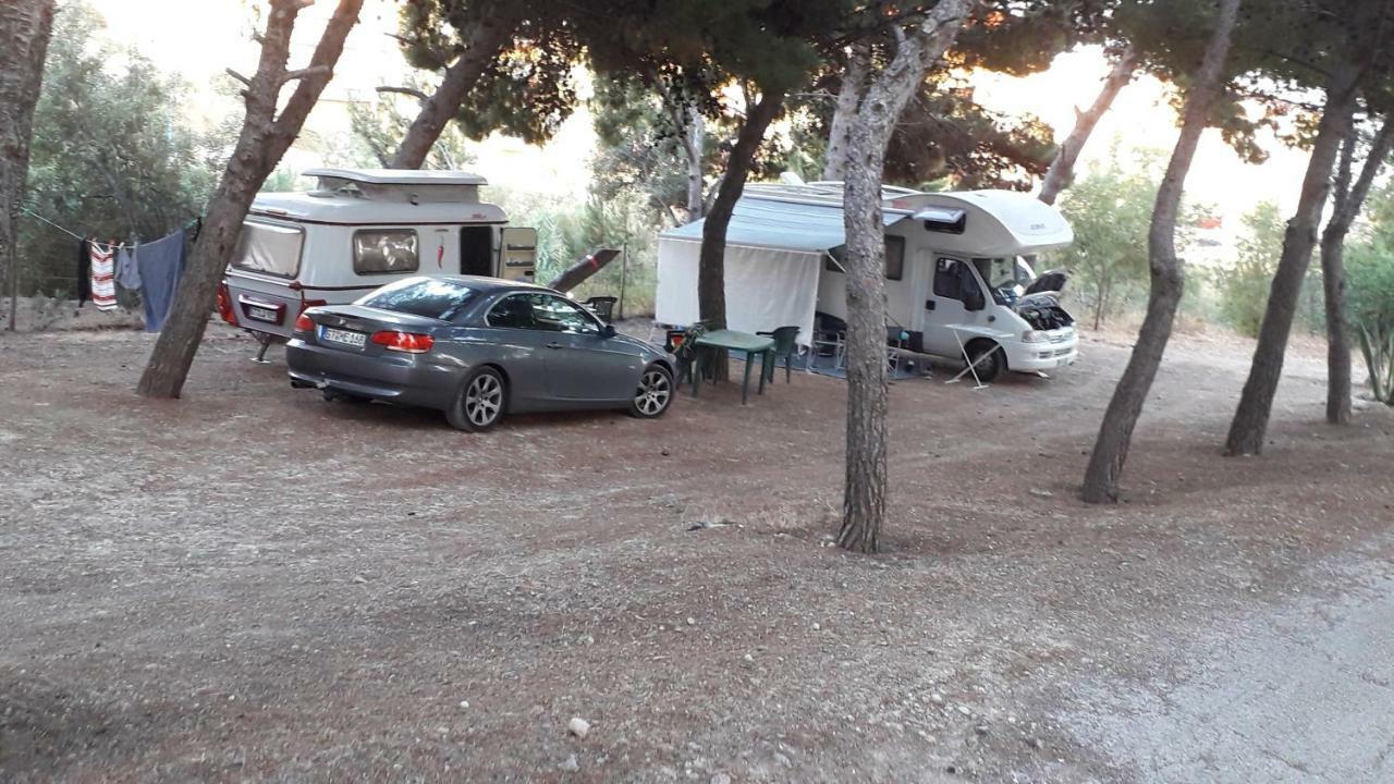 بورتو إمبيدوكْلي Camping La Pineta Village المظهر الخارجي الصورة